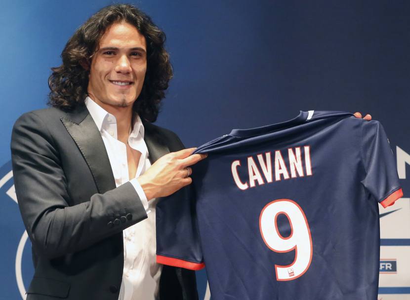 Nel luglio 2013 arriva al  Paris Saint Germain, maglia numero 9  (Ap)
